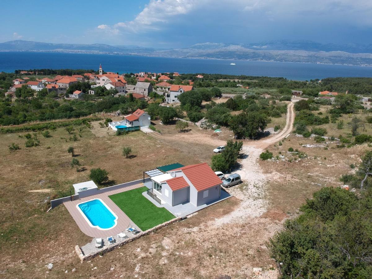 Nane Garden House With Heated Pool Villa Mirce Exteriör bild