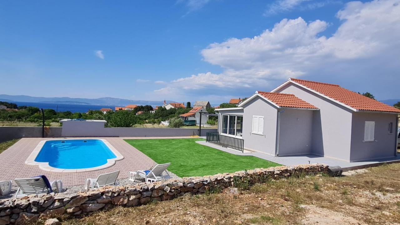 Nane Garden House With Heated Pool Villa Mirce Exteriör bild